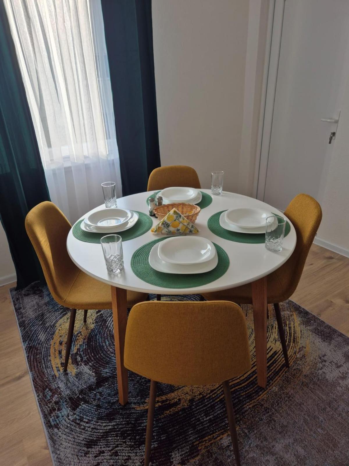 Mahala Apartments Visoko Eksteriør billede