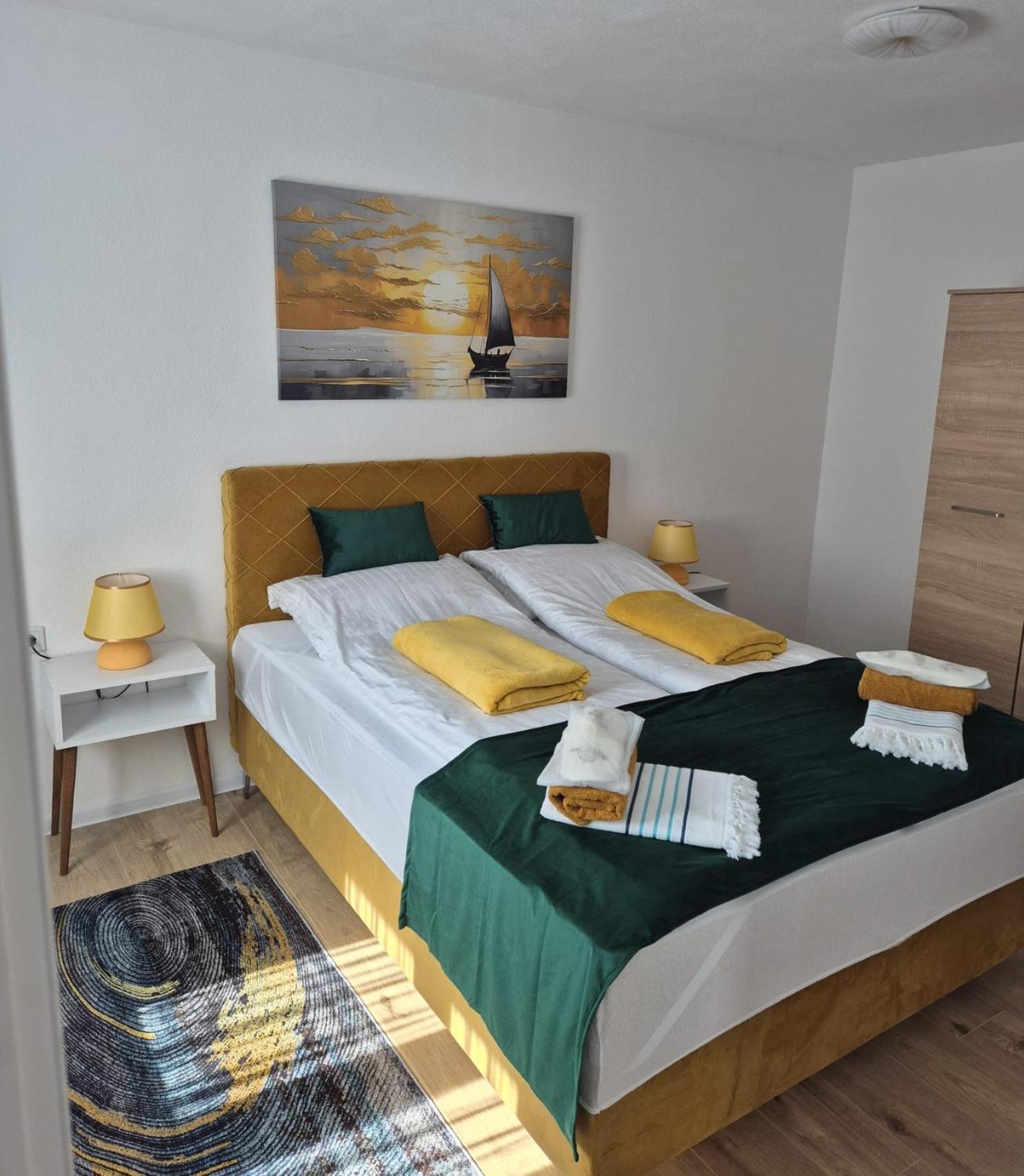 Mahala Apartments Visoko Eksteriør billede