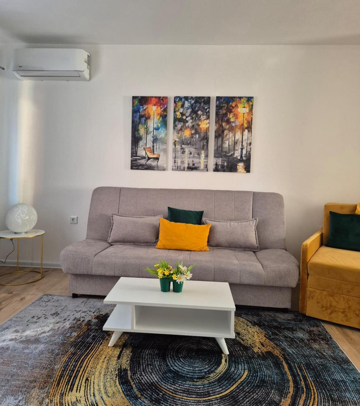 Mahala Apartments Visoko Eksteriør billede